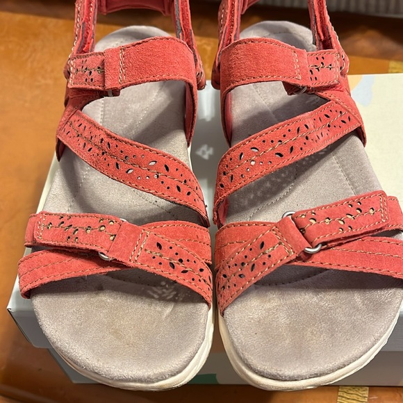 Earth Origins Westfield Wendy Suede Sandals Suze 8 Salmon - Picture 5 of 5